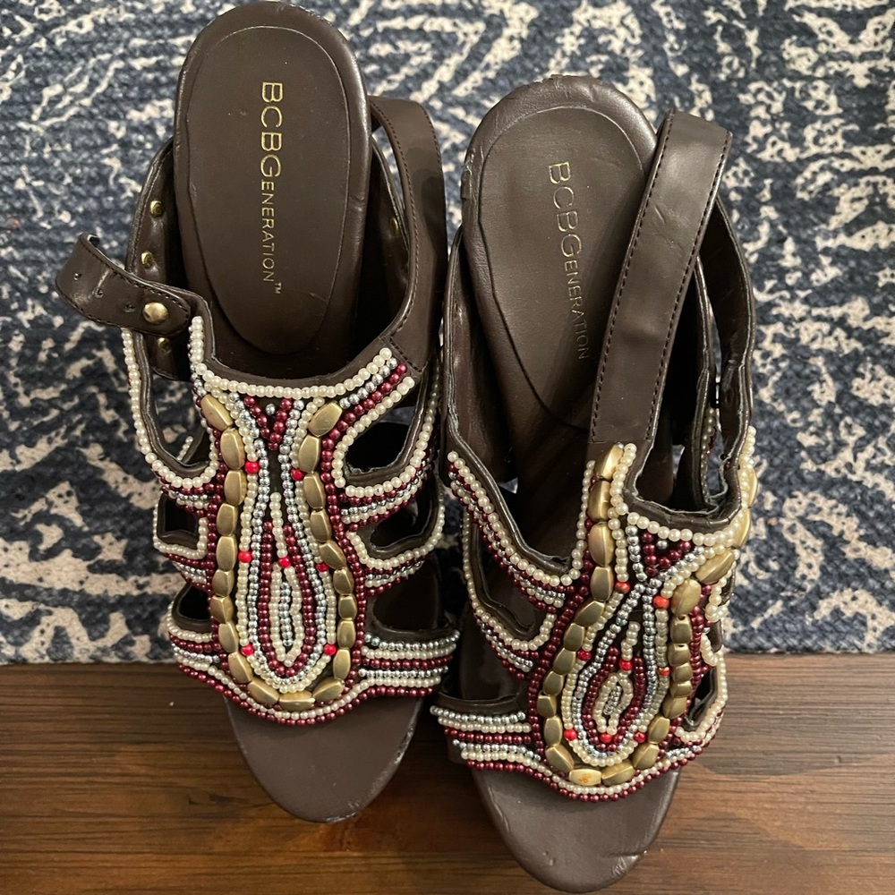 BCBG WEDGES!